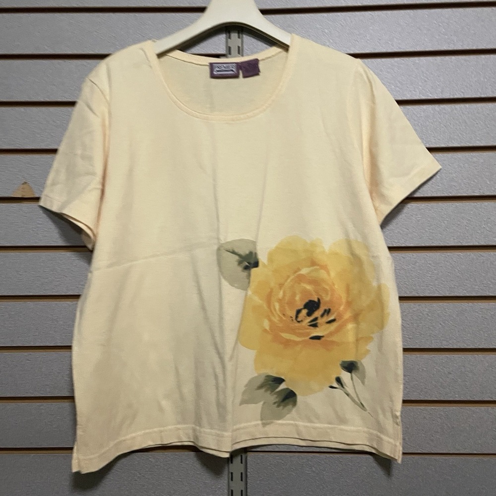 Premier International XL Short Sleeve Blouse Shirt Yellow‎ W/ Flowers